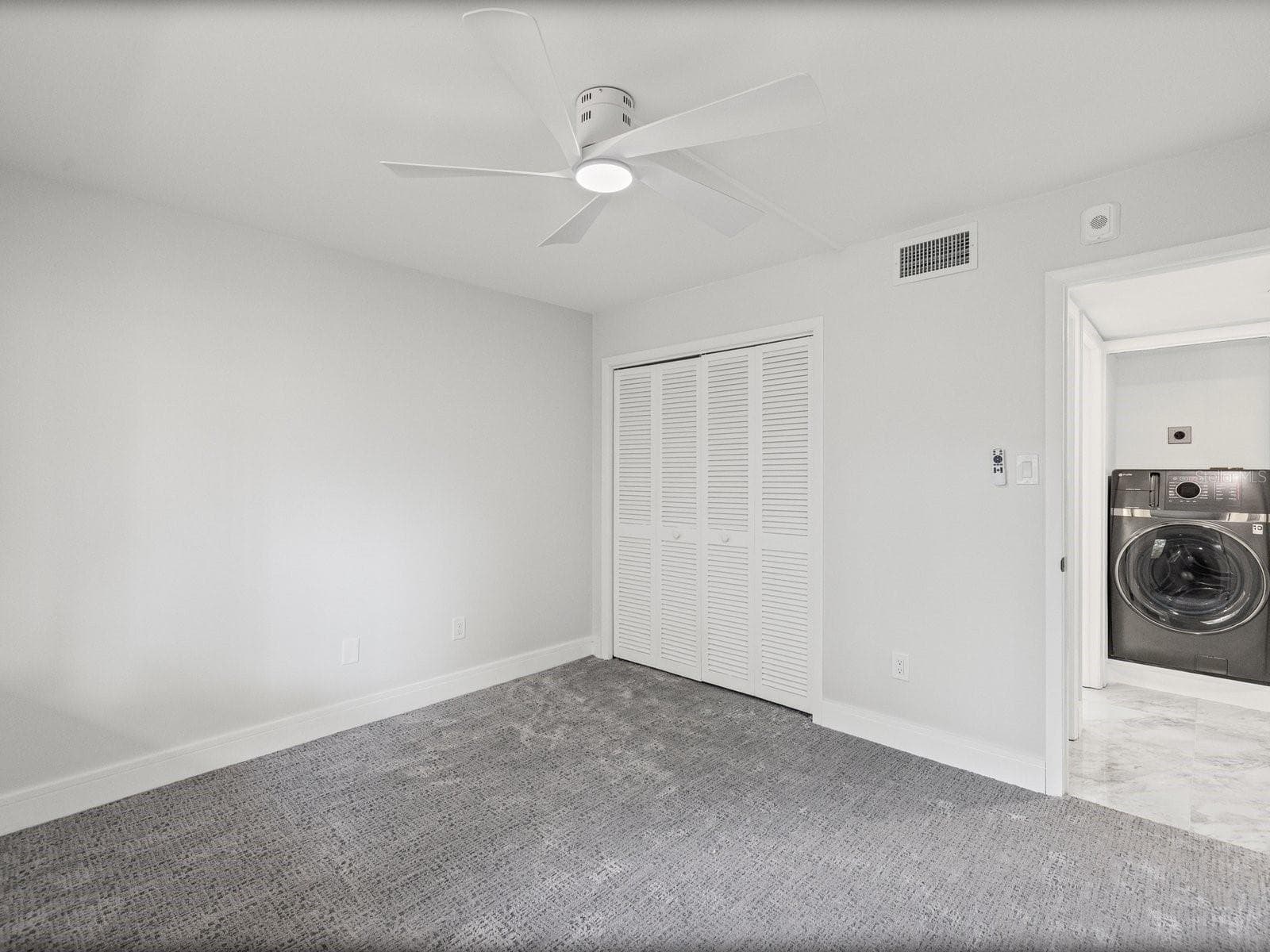 Guest bedroom - 3076 EASTLAND BLVD #203, CLEARWATER