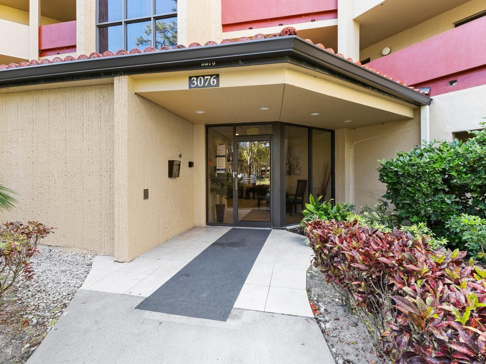 Secured keyed entry - 3076 EASTLAND BLVD #203, CLEARWATER