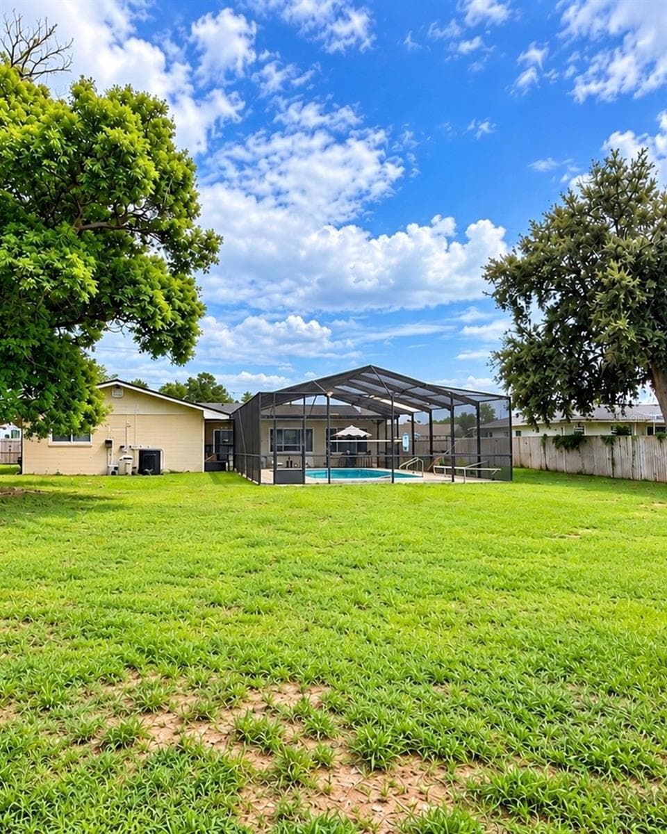 Single Family Residence at 9 WINTERSET DR, WINTER HAVEN, photo 17 of 20