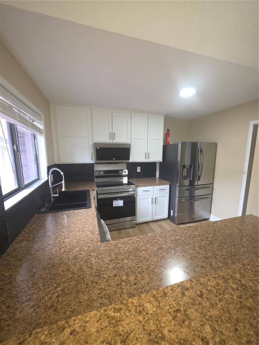 Condominium at 1836 N CRYSTAL LAKE DR #78, LAKELAND, photo 6 of 17