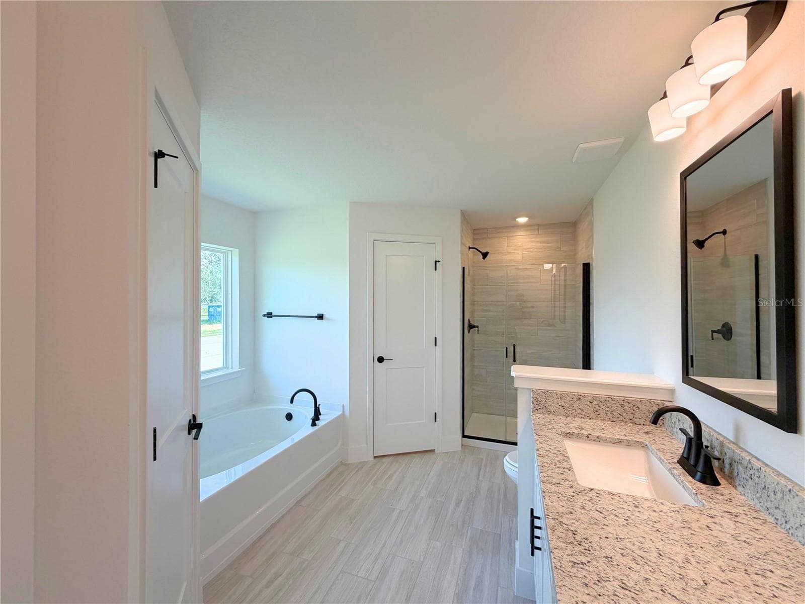 Single Family Residence at 37041 HIDDEN VIEW CIRCLE, DADE CITY, photo 28 of 69