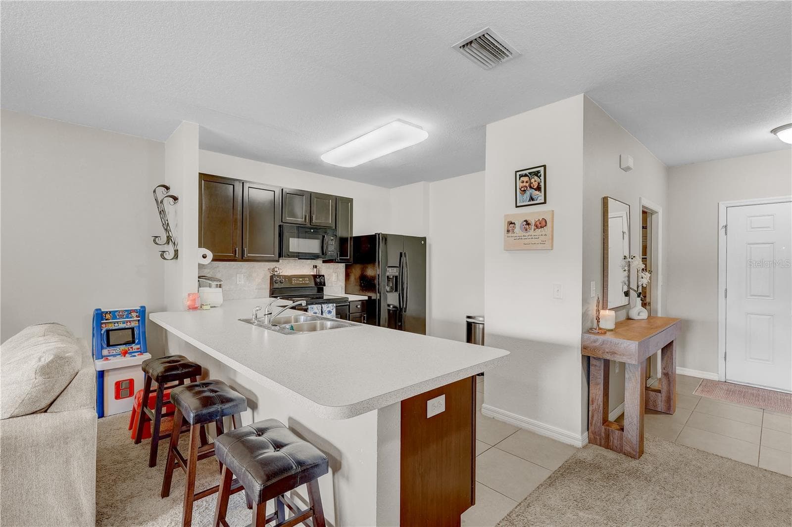 Townhouse at 9904 HOUND CHASE DR, GIBSONTON, photo 11 of 40