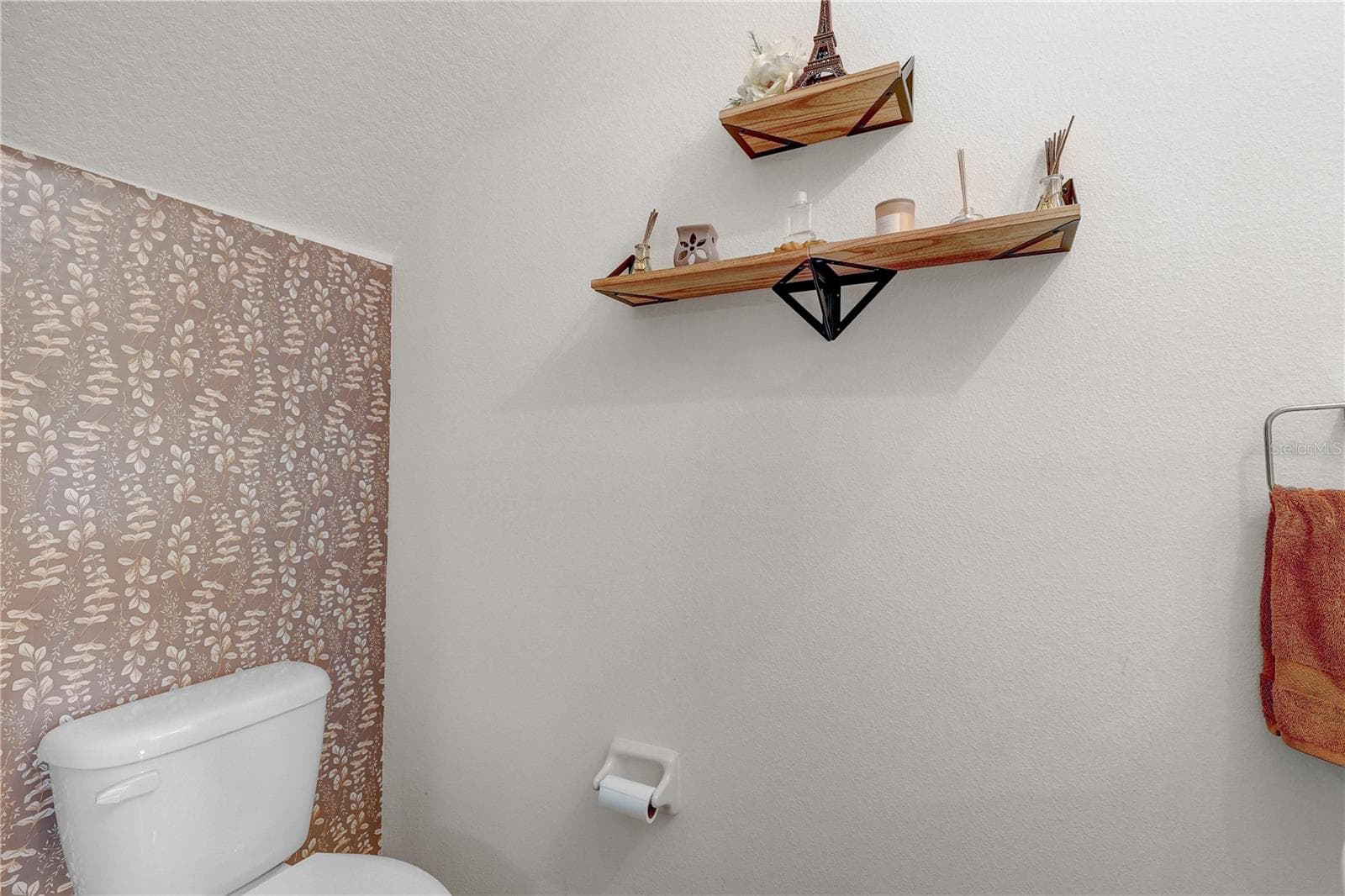 Townhouse at 9904 HOUND CHASE DR, GIBSONTON, photo 18 of 40