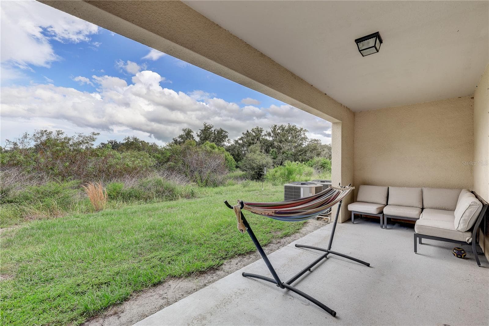 Townhouse at 9904 HOUND CHASE DR, GIBSONTON, photo 35 of 40