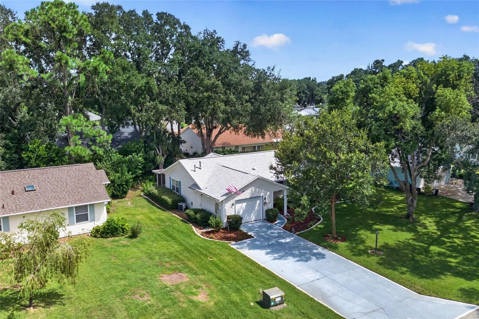 Single Family Residence at 1113 BEN HOPE DR, LEESBURG, photo 11 of 42