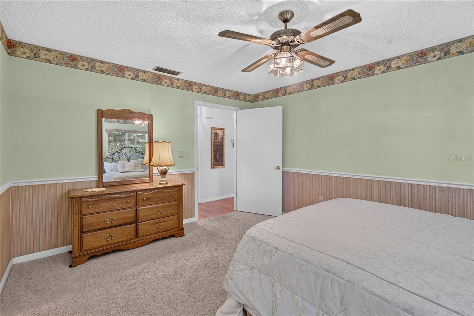 Single Family Residence at 1113 BEN HOPE DR, LEESBURG, photo 28 of 42