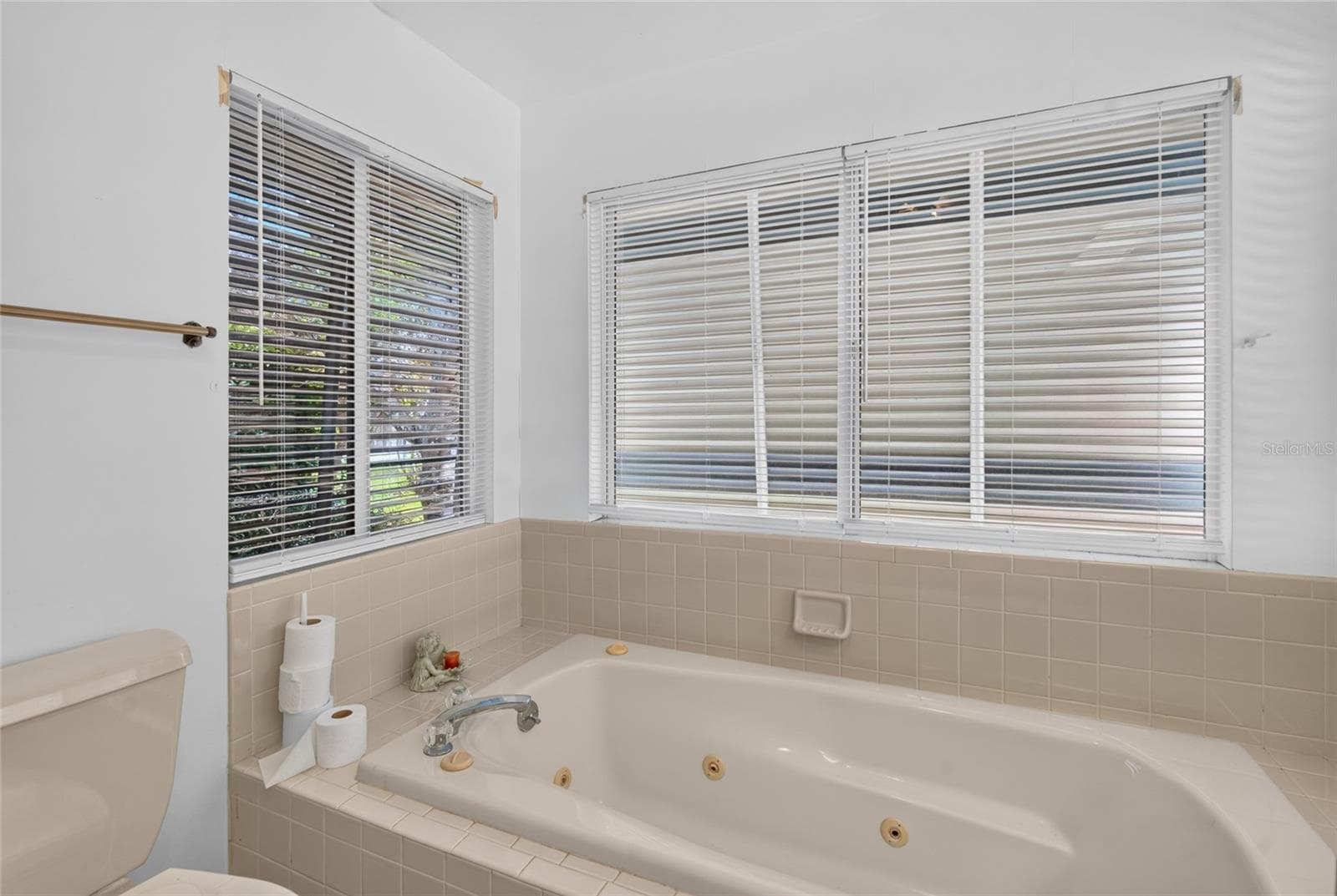 Single Family Residence at 1113 BEN HOPE DR, LEESBURG, photo 30 of 42