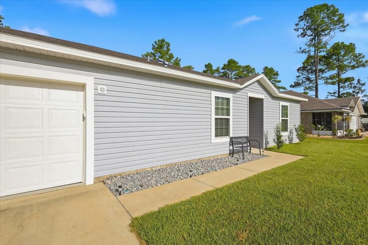 Single Family Residence at 7 UNIVERSAL TRL, PALM COAST, photo 6 of 45