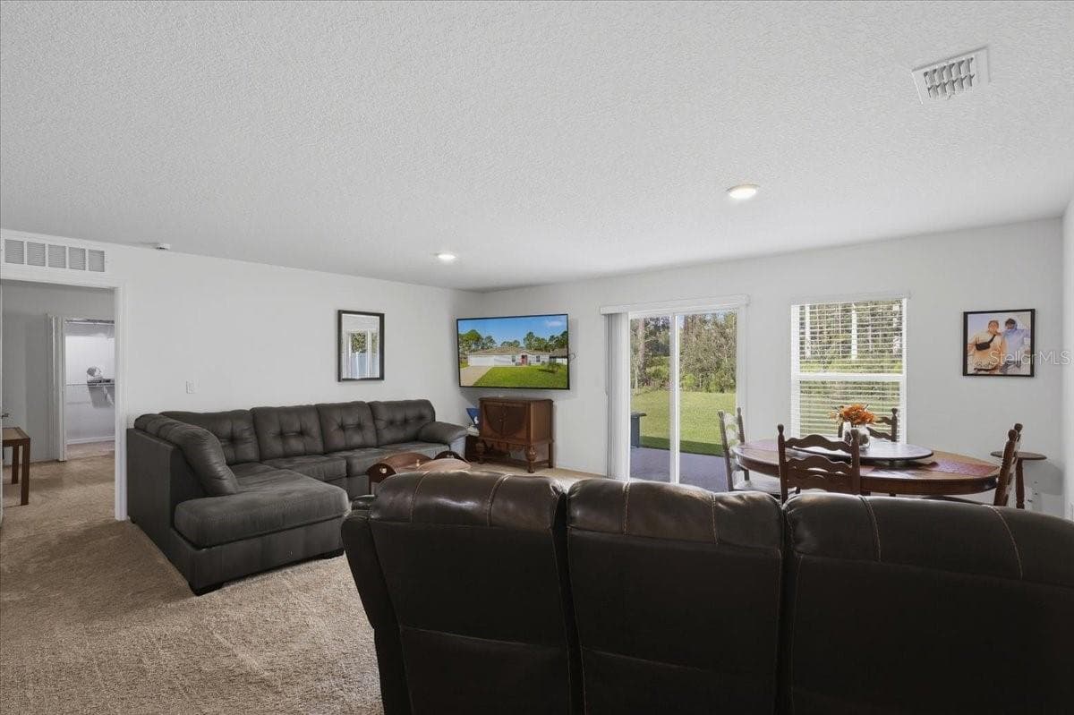 Single Family Residence at 7 UNIVERSAL TRL, PALM COAST, photo 7 of 45