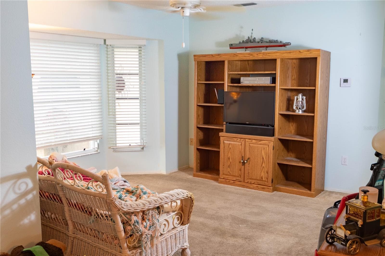 Single Family Residence at 274 LORRAINE AVE, VENICE, photo 6 of 22