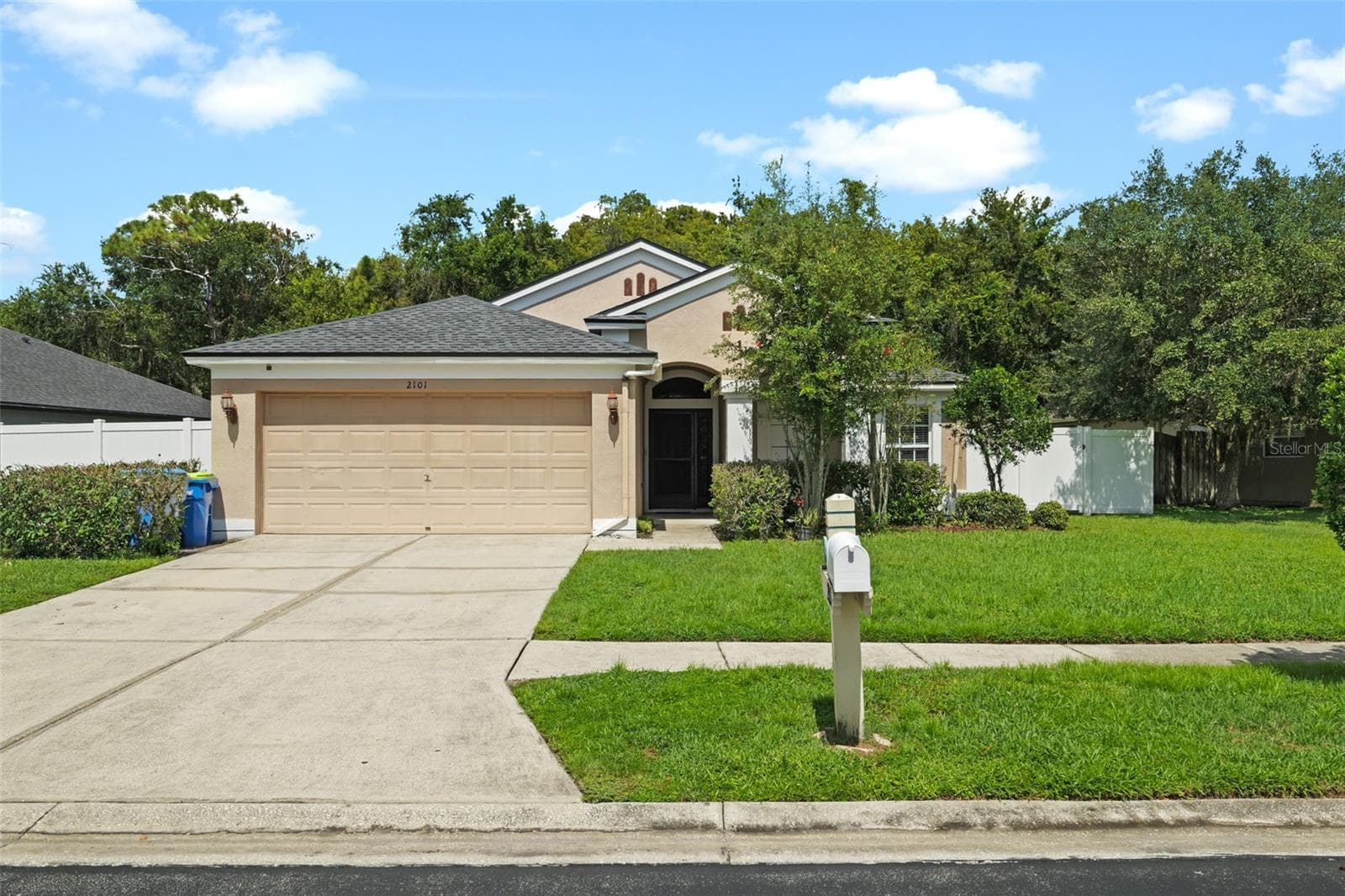 2101 SHELBOURNE CT