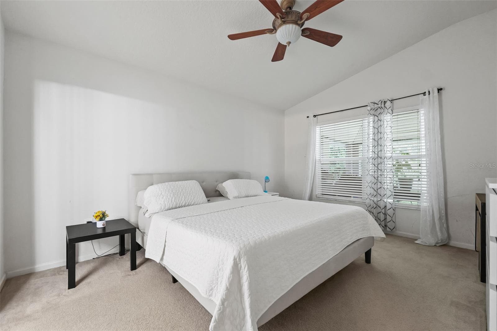 Single Family Residence at 2101 SHELBOURNE CT, WESLEY CHAPEL, photo 14 of 40