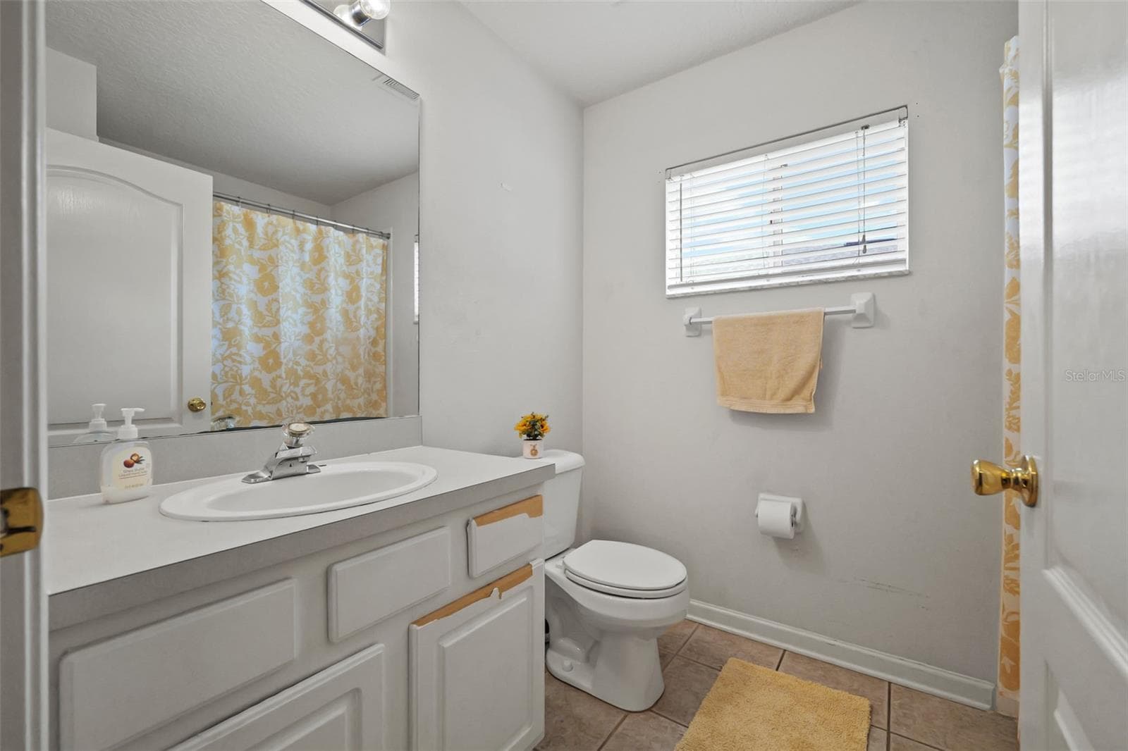 Single Family Residence at 2101 SHELBOURNE CT, WESLEY CHAPEL, photo 20 of 40