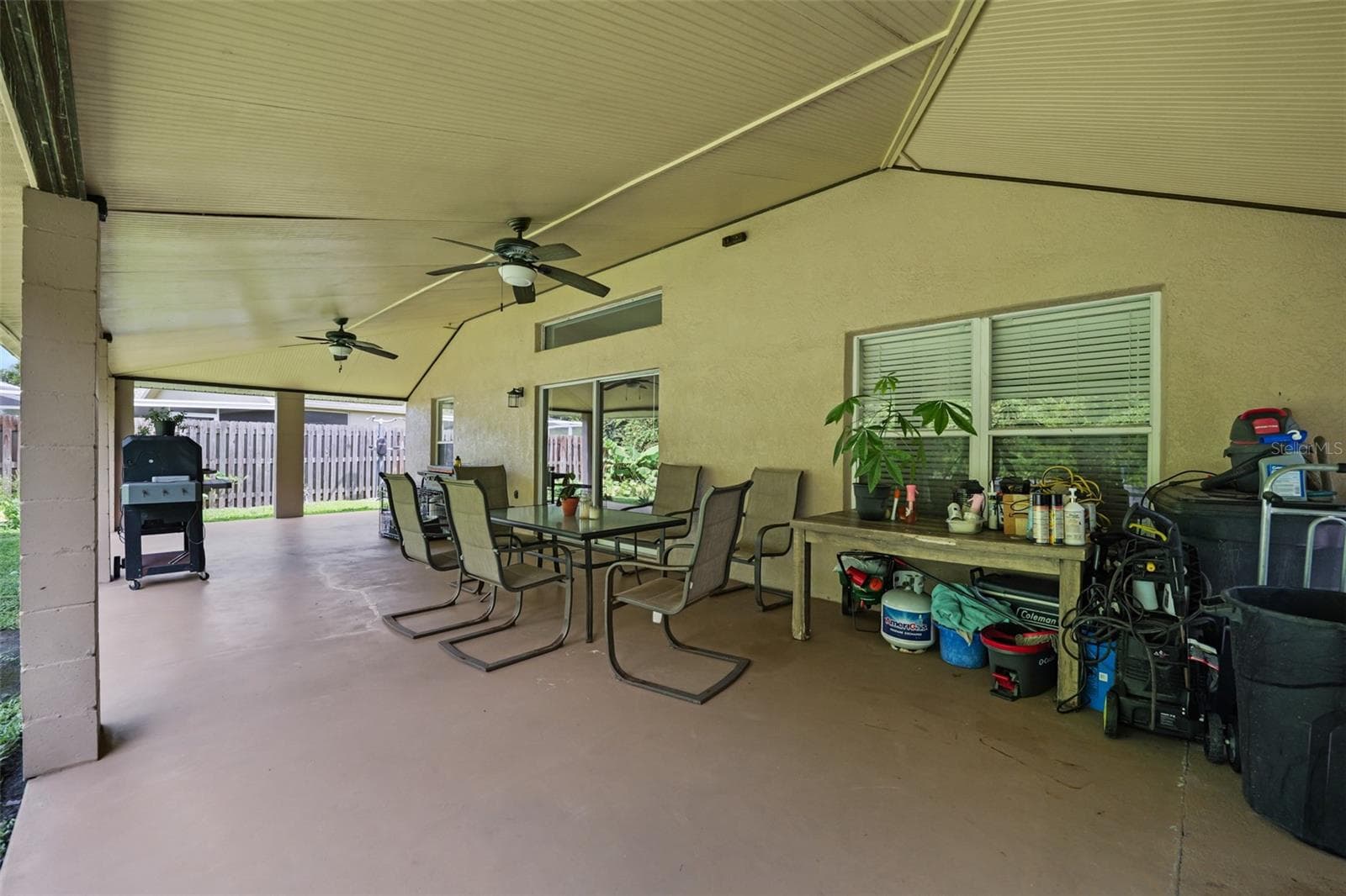 Single Family Residence at 2101 SHELBOURNE CT, WESLEY CHAPEL, photo 29 of 40