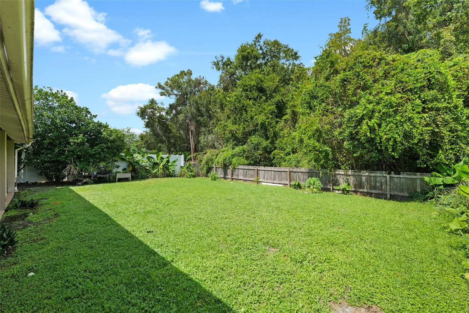 Single Family Residence at 2101 SHELBOURNE CT, WESLEY CHAPEL, photo 30 of 40