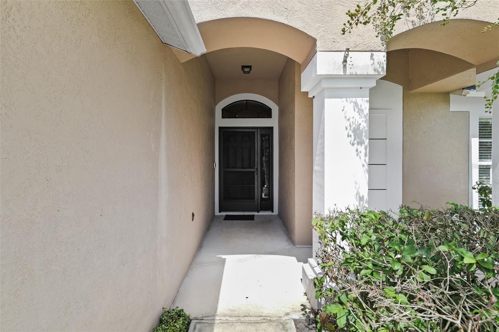 Single Family Residence at 2101 SHELBOURNE CT, WESLEY CHAPEL, photo 34 of 40