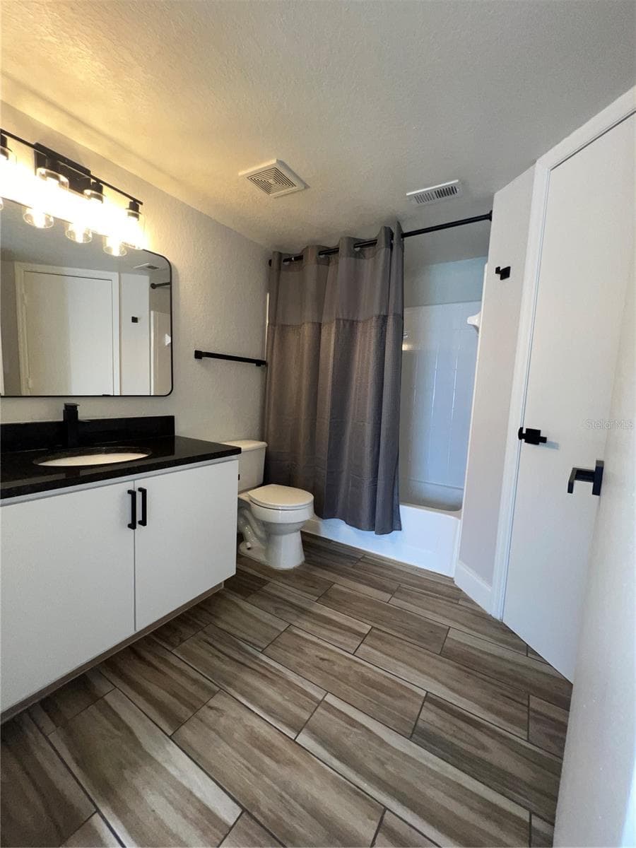 Condominium at 2208 ANTIGUA PL #938, KISSIMMEE, photo 13 of 38