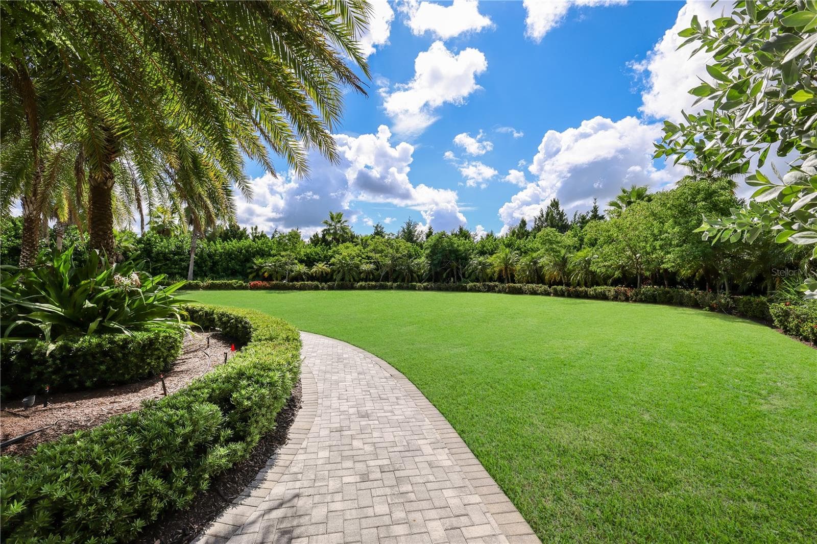 Single Family Residence at 309 BOCELLI DR, NOKOMIS, photo 62 of 82