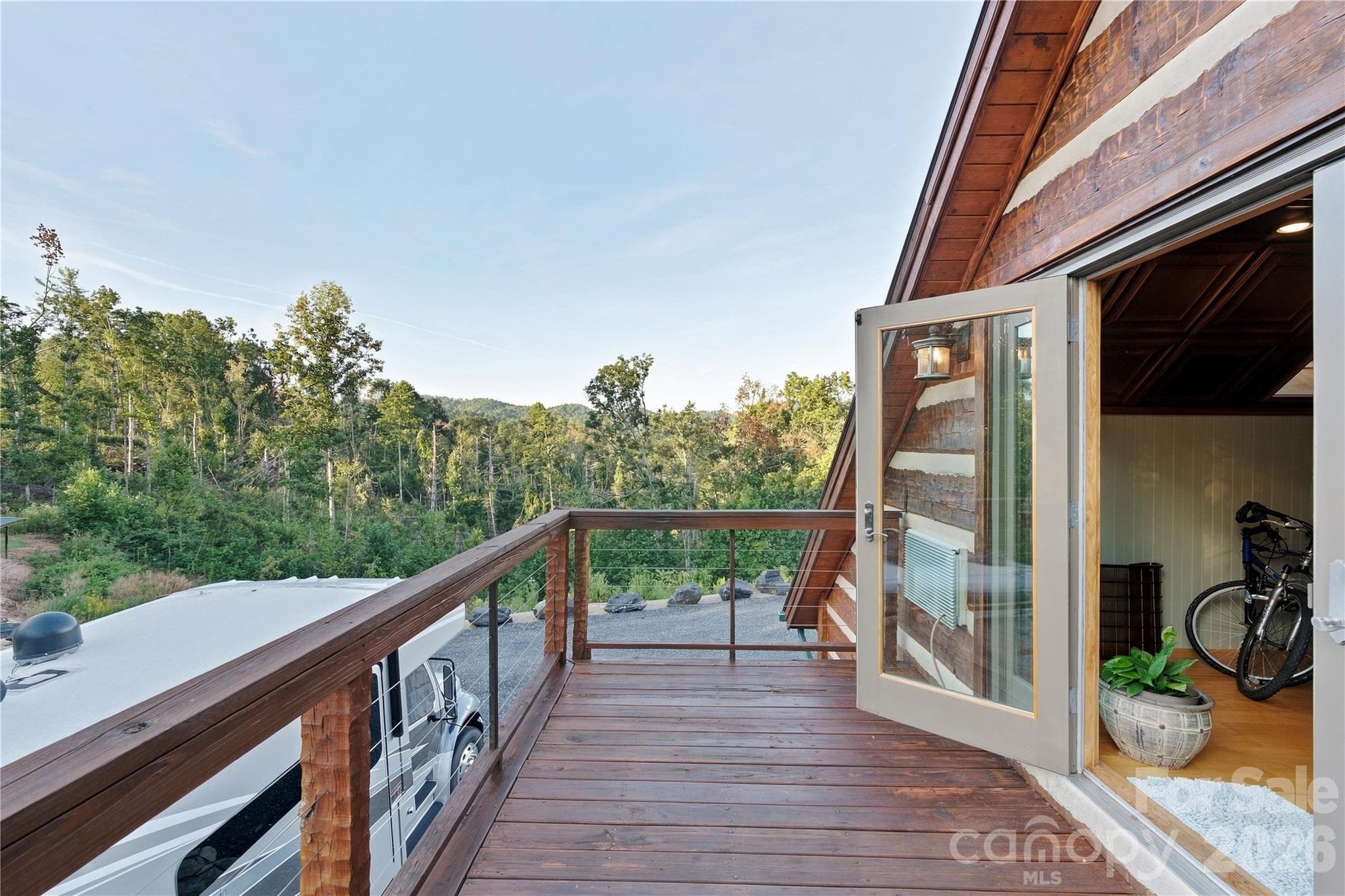 Bonus Room Deck - 237 Murdock Road, Bakersville