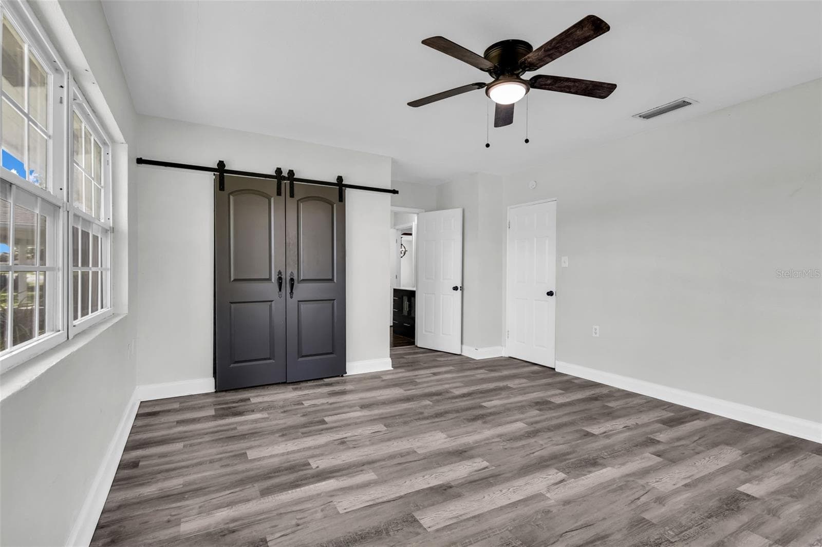 Single Family Residence at 246 MAGELLAN DR, SARASOTA, photo 26 of 32