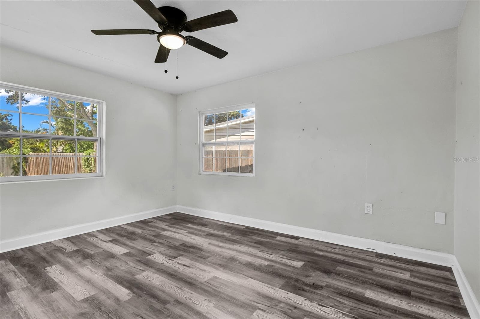 Single Family Residence at 246 MAGELLAN DR, SARASOTA, photo 27 of 32