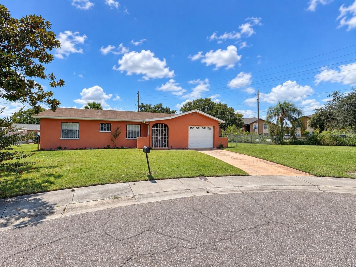 Property sits on a Cul-de-sac - 4068 CASTLEGATE DR, ORLANDO