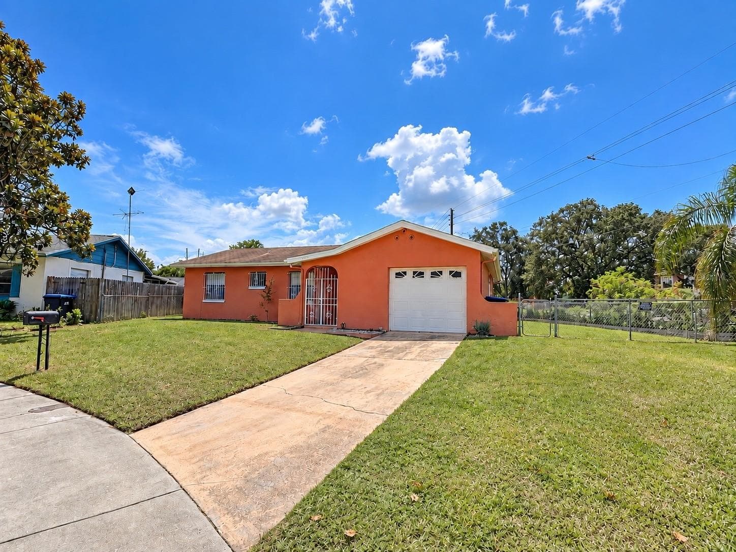 Single Family Residence at 4068 CASTLEGATE DR, ORLANDO, photo 3 of 34