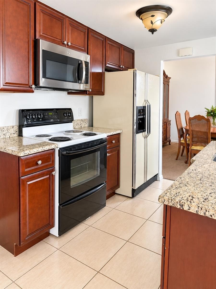 Single Family Residence at 4068 CASTLEGATE DR, ORLANDO, photo 12 of 34