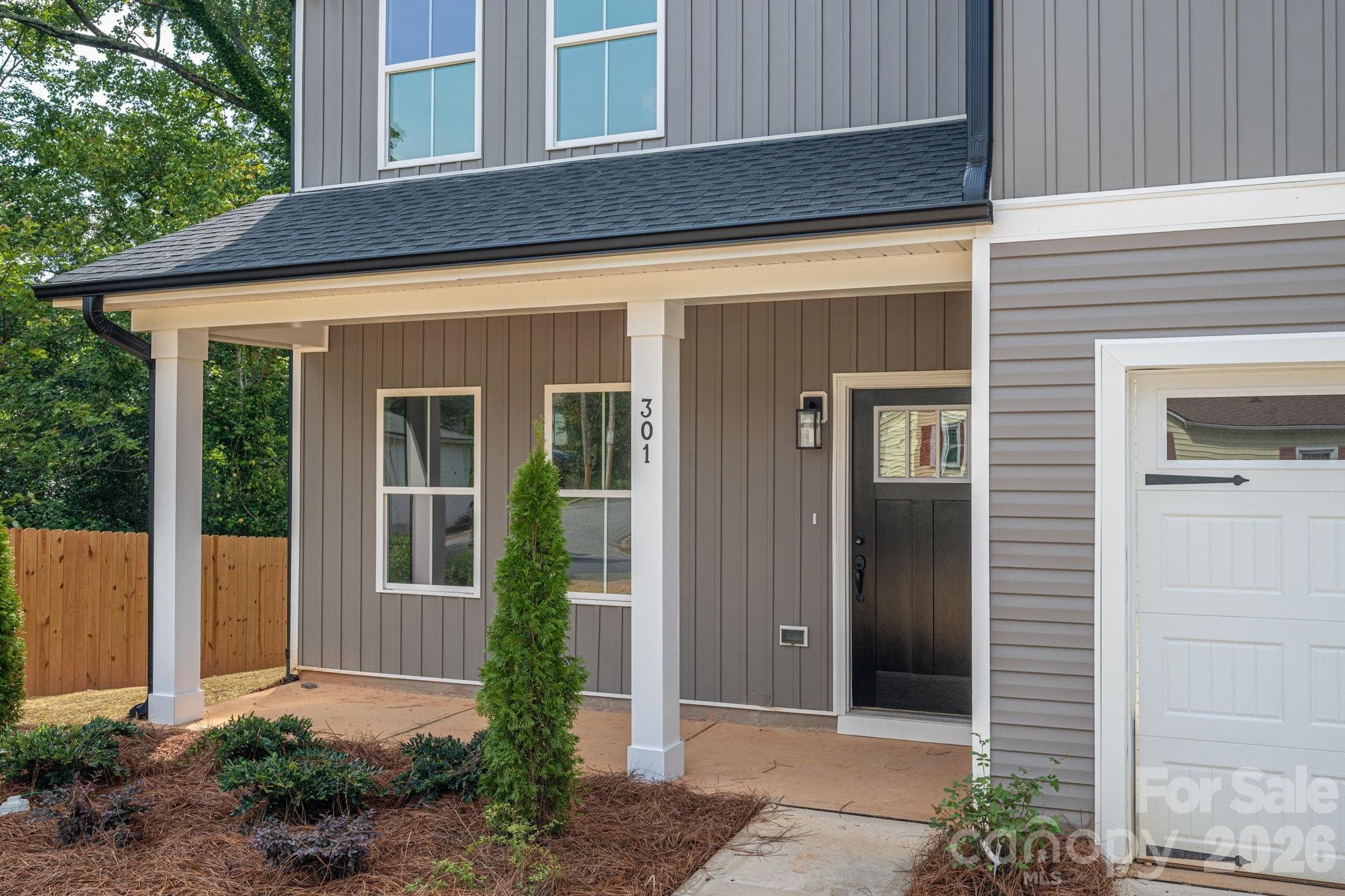 Single Family Residence at 301 Congress Street W, Lincolnton, photo 3 of 33