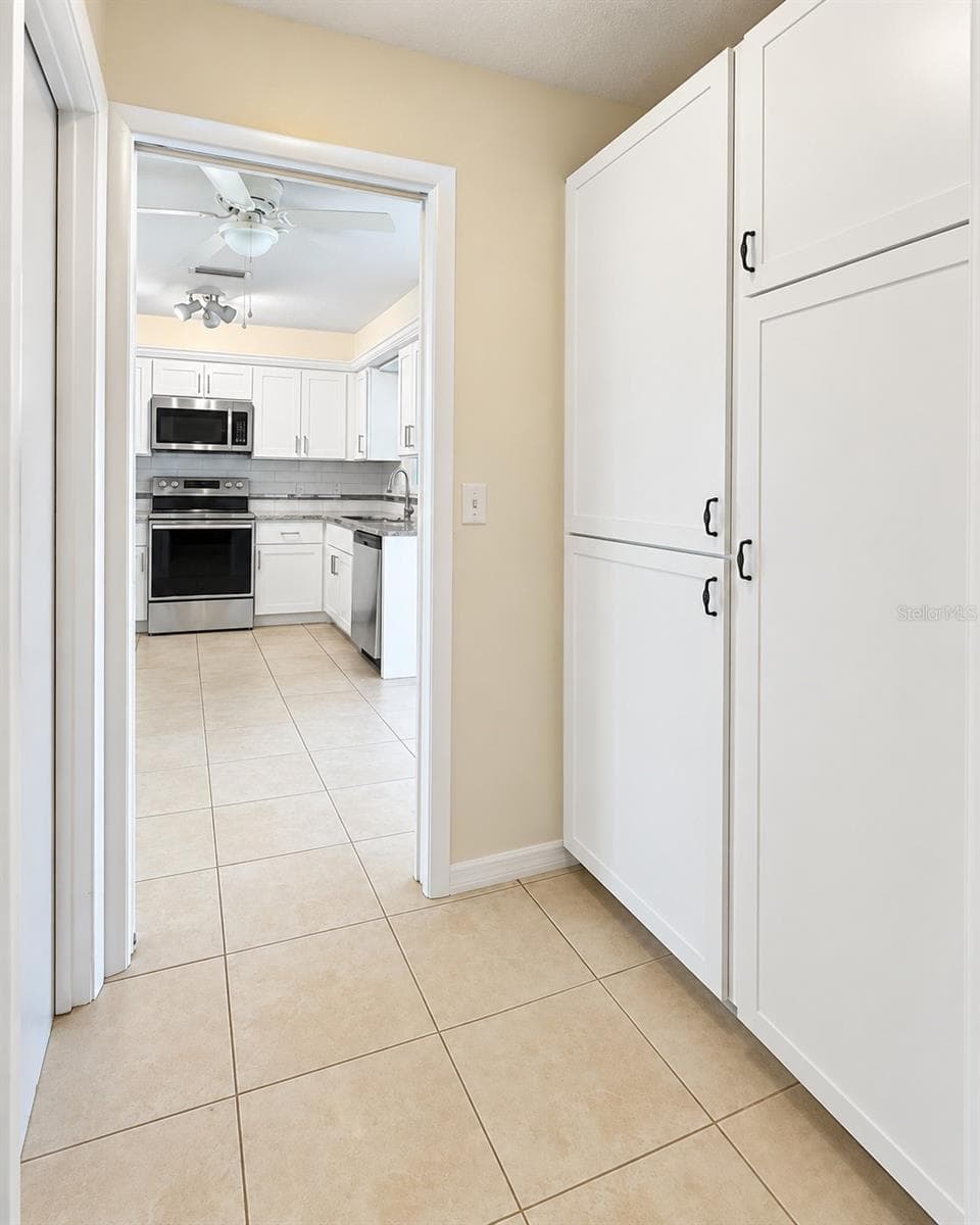Single Family Residence at 1019 HOPE ST, VENICE, photo 21 of 45