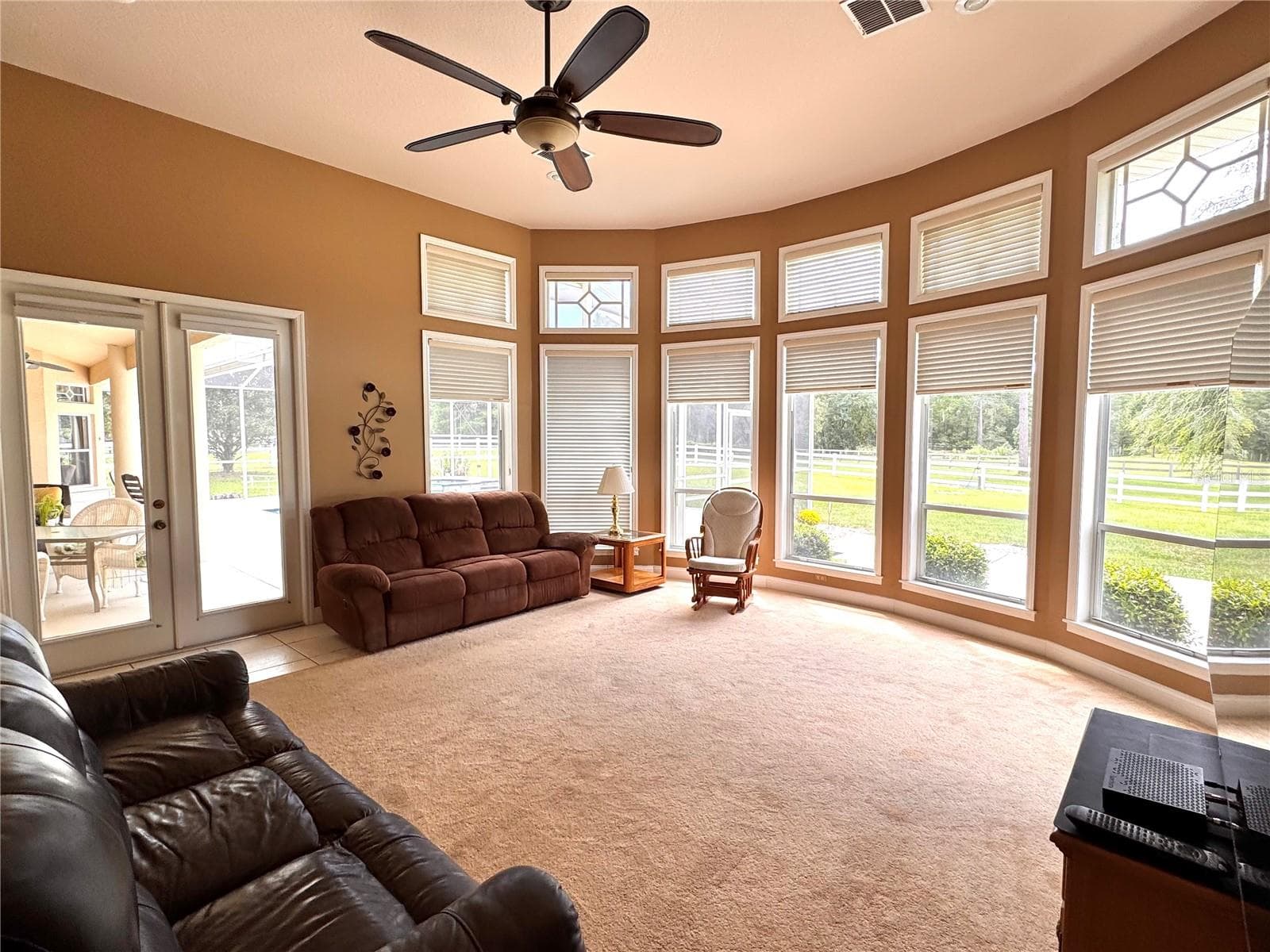 Watch your horses as you relax in your family room - 6722 W SENTINEL BLUFF PATH, BEVERLY HILLS
