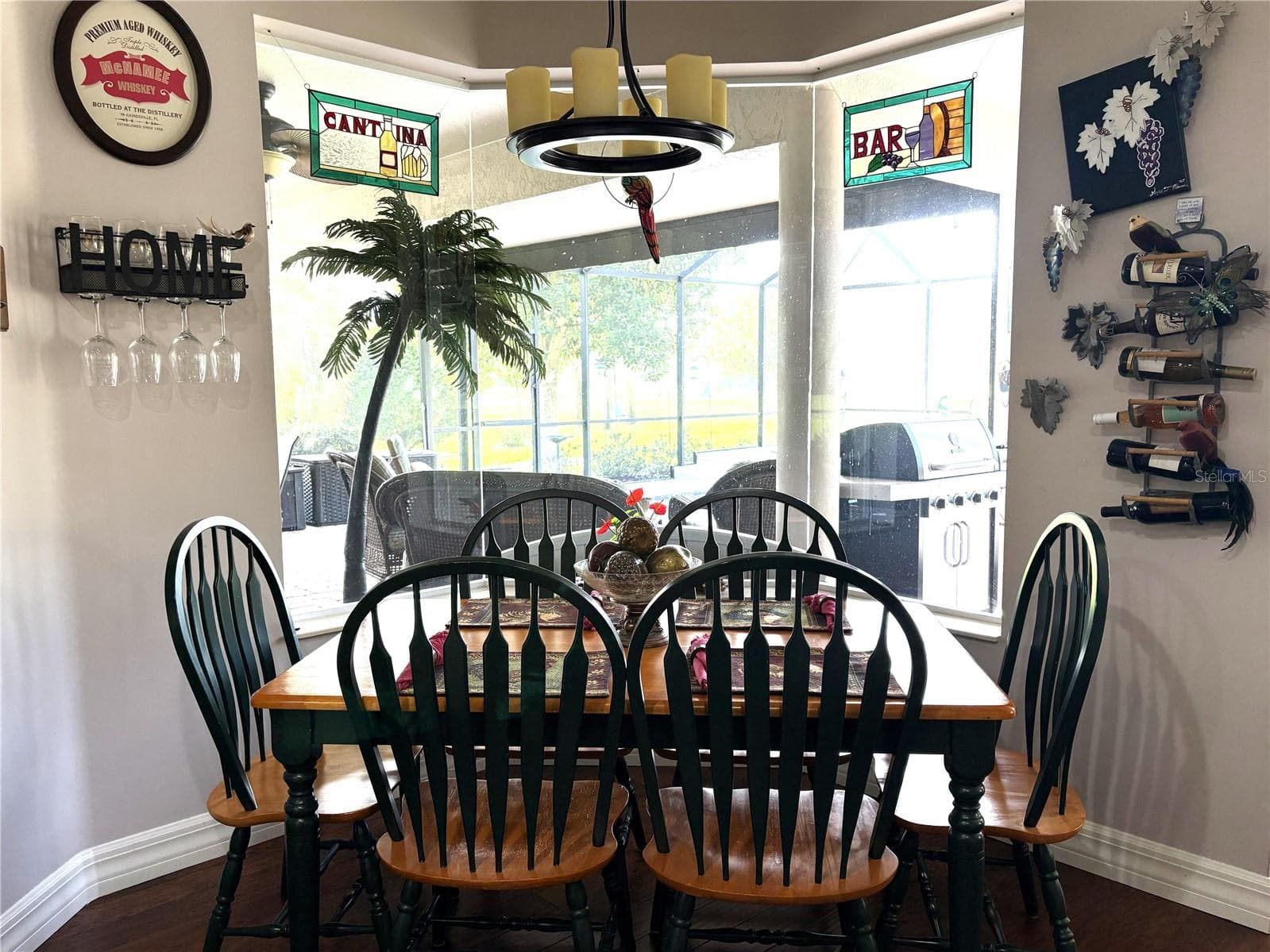 dining area between kitchen and family room - 19588 SW 86TH LN, DUNNELLON