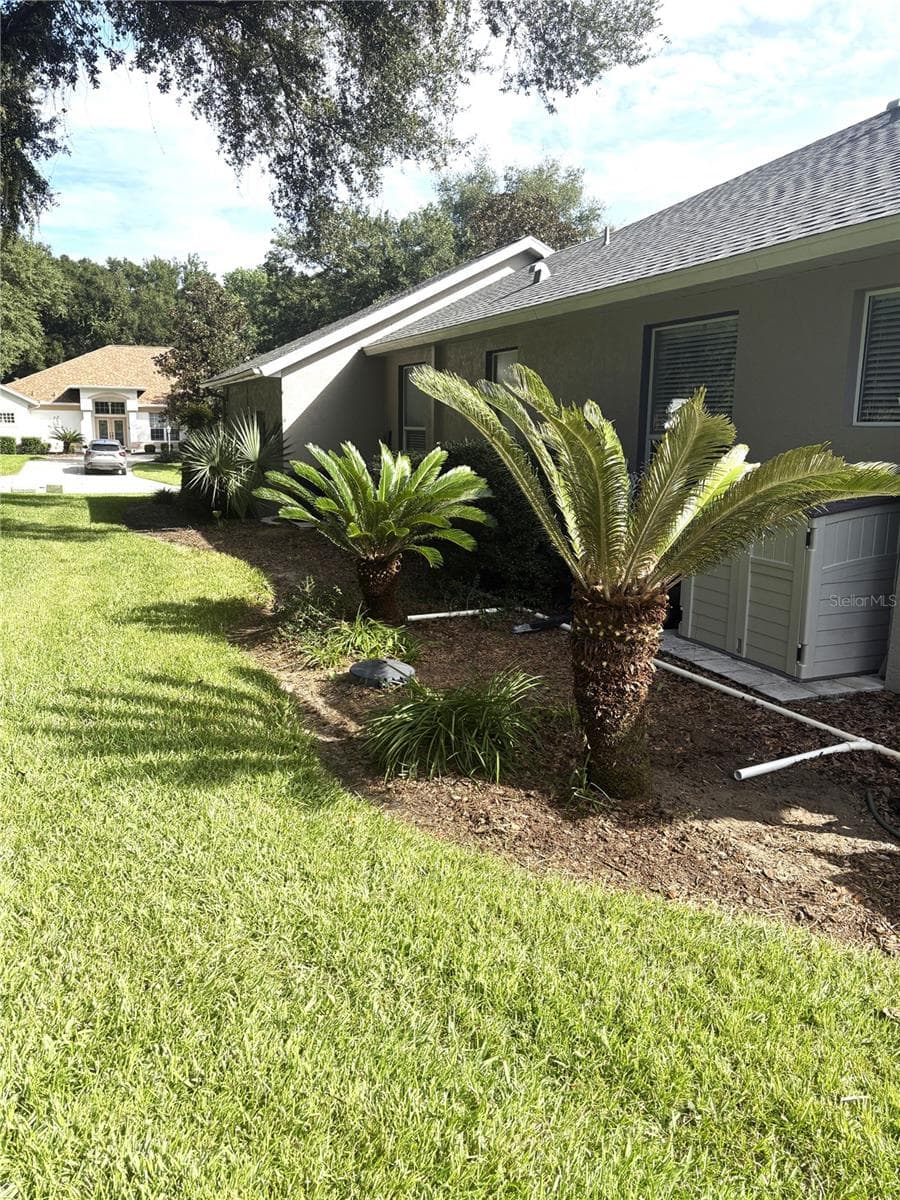 west side of home - 19588 SW 86TH LN, DUNNELLON