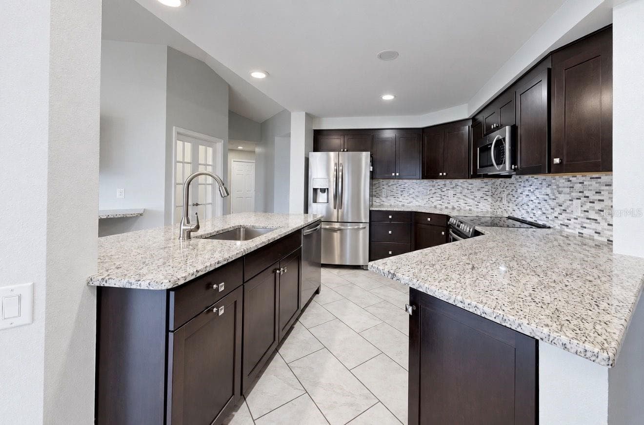 Kitchen - 4115 MURFIELD DR E, BRADENTON