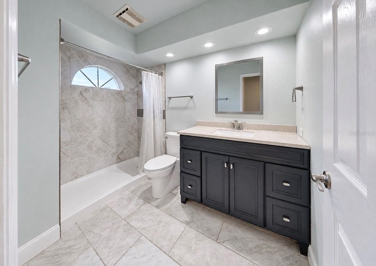 2nd Bathroom - 4115 MURFIELD DR E, BRADENTON