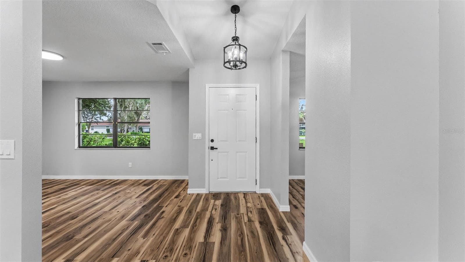 Single Family Residence at 1100 HAMMOCK SHADE DR, LAKELAND, photo 15 of 45