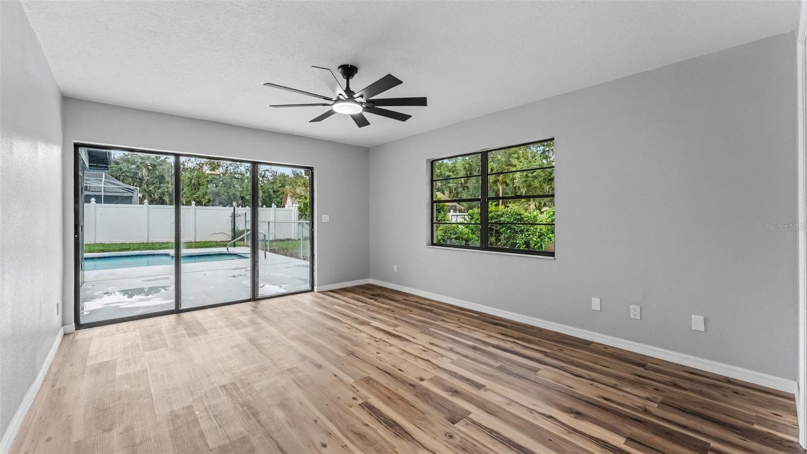 Single Family Residence at 1100 HAMMOCK SHADE DR, LAKELAND, photo 33 of 45