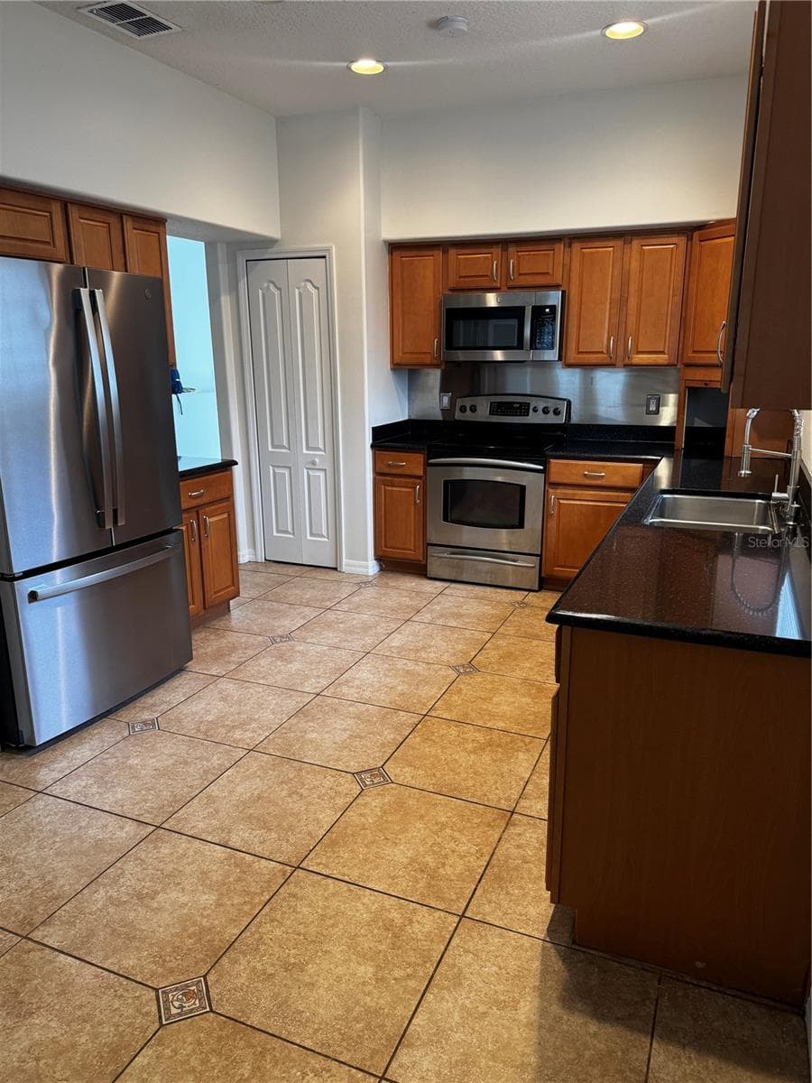 Kitchen - 2742 DOVER GLEN CIR, ORLANDO