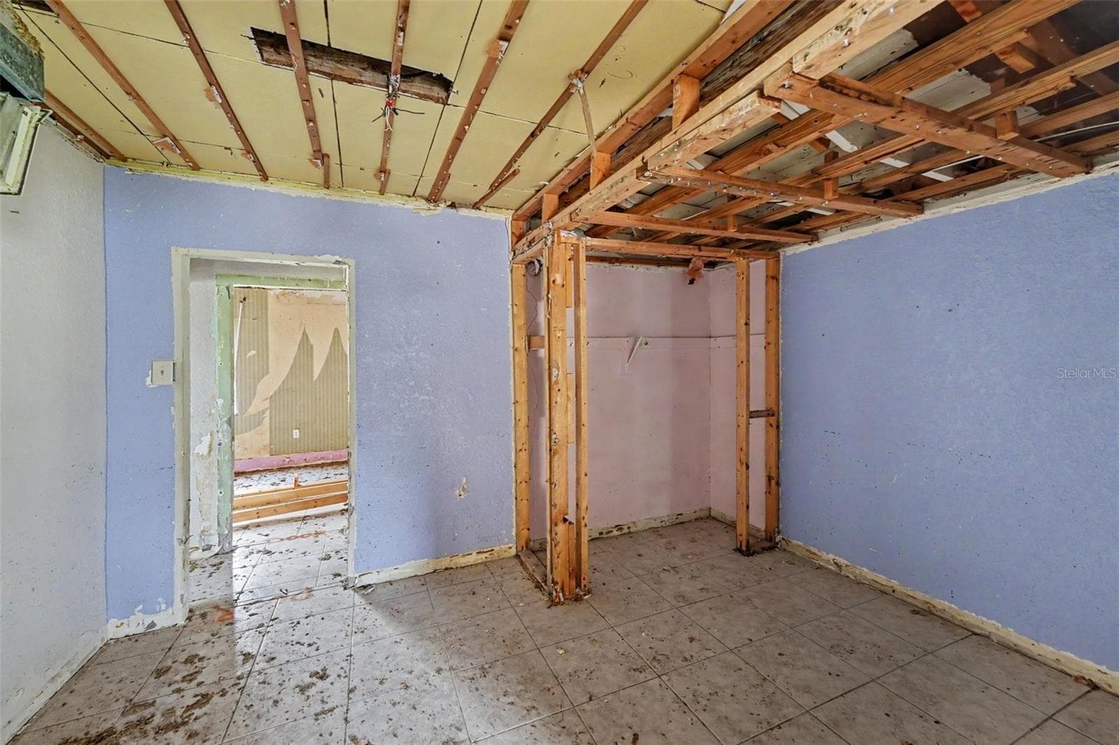 Single Family Residence at 1811 2ND ST, INDIAN ROCKS BEACH, photo 15 of 33