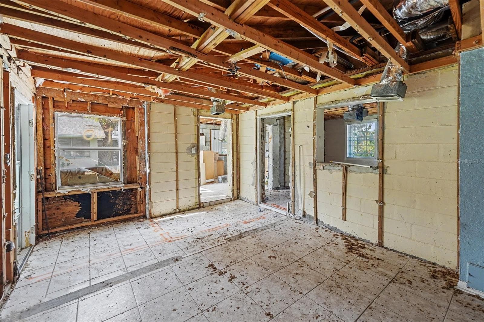Single Family Residence at 1811 2ND ST, INDIAN ROCKS BEACH, photo 17 of 33