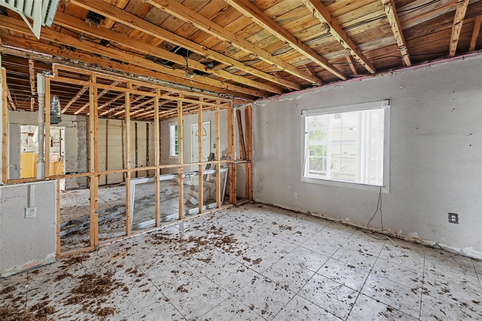 Single Family Residence at 1811 2ND ST, INDIAN ROCKS BEACH, photo 25 of 33