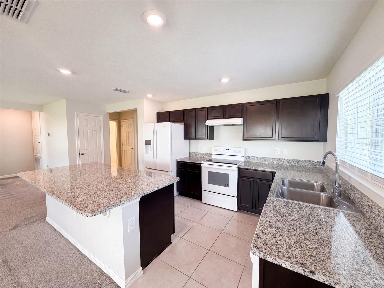 Single Family Residence at 2367 BISCOTTO CIR, DAVENPORT, photo 6 of 15