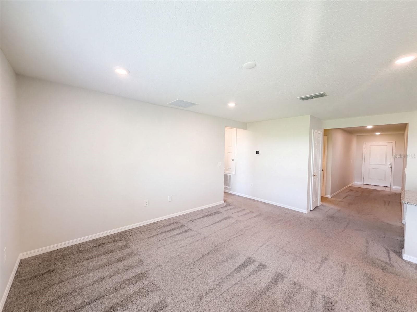 Single Family Residence at 2367 BISCOTTO CIR, DAVENPORT, photo 7 of 15