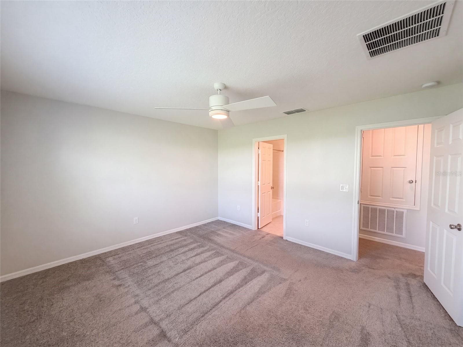 Single Family Residence at 2367 BISCOTTO CIR, DAVENPORT, photo 8 of 15