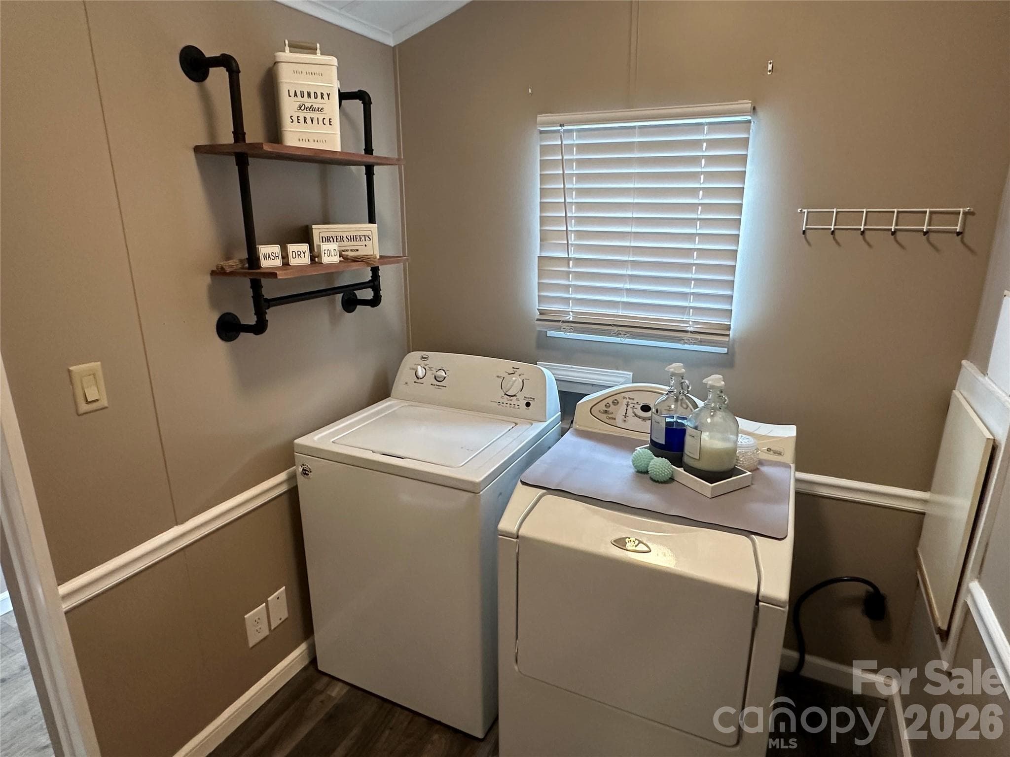 Single Family Residence at 106 Deer Field Drive, New London, photo 21 of 48