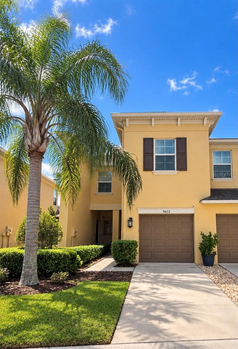 1 car garage - 9412 TRUMPET VINE LOOP, TRINITY