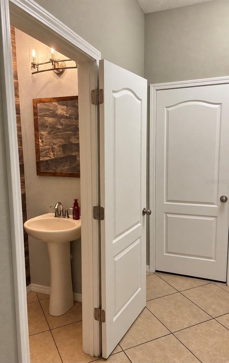 Half bath - 9412 TRUMPET VINE LOOP, TRINITY