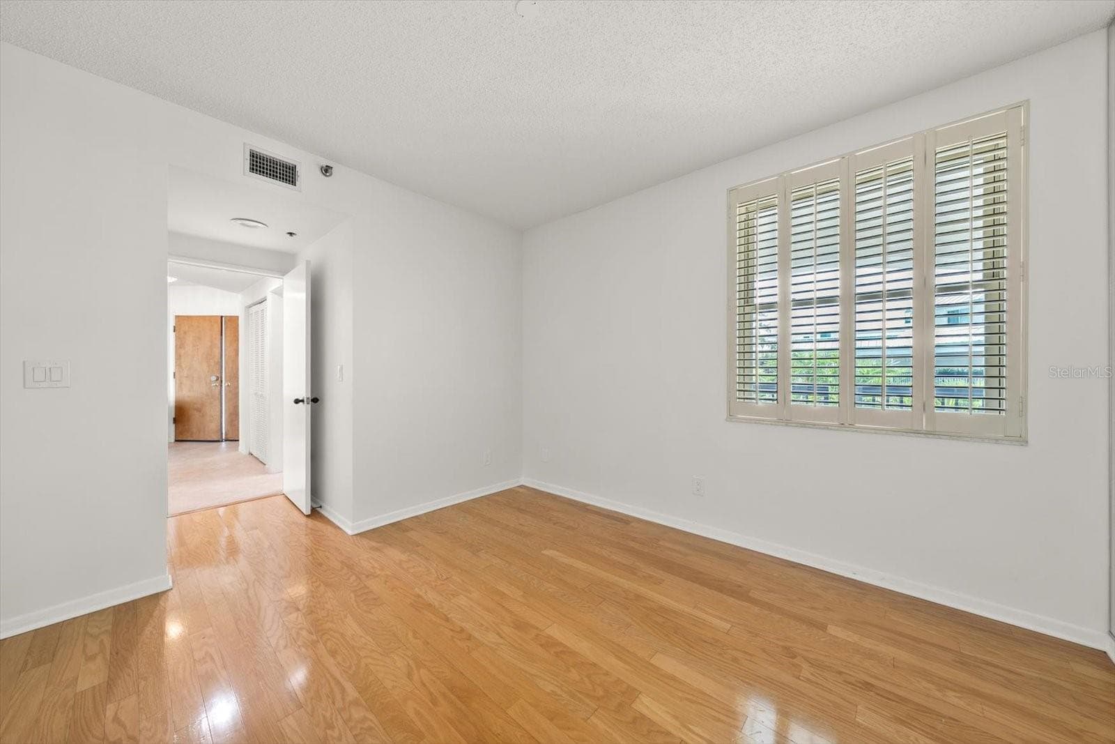 1st floor guest bedroom - or a private office - 947 SEDDON COVE WAY #947, TAMPA