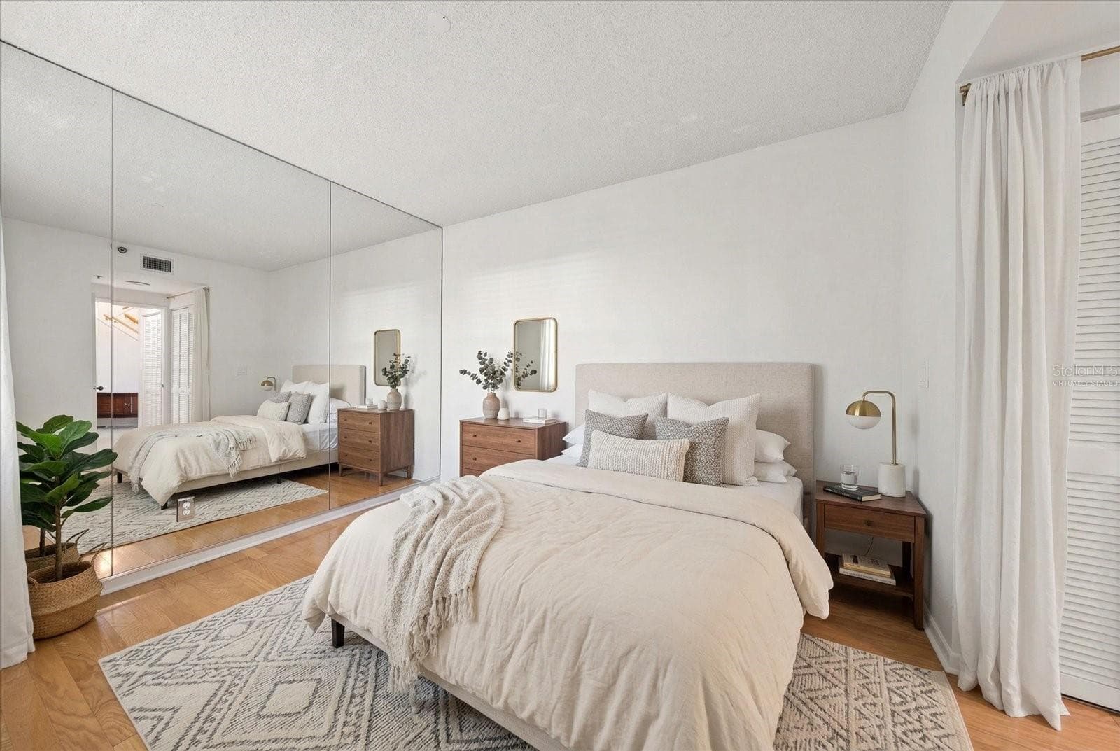 guest bedroom, virtually staged - 947 SEDDON COVE WAY #947, TAMPA