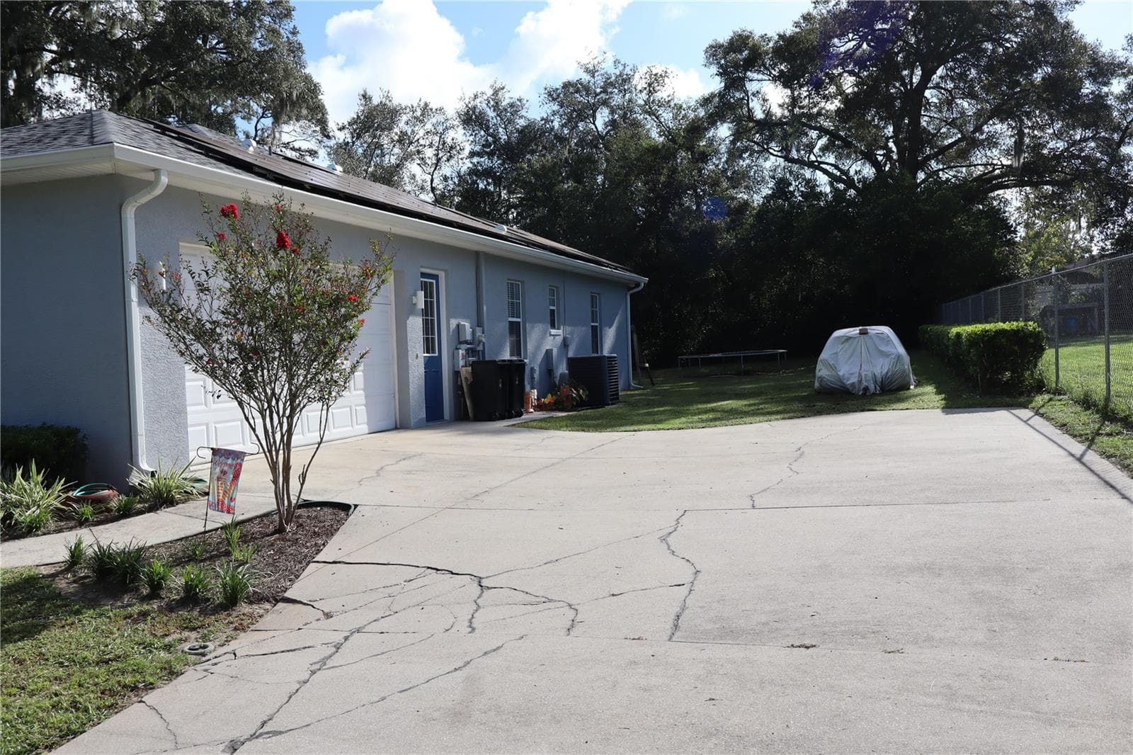 Driveway - 12306 JOAVAJIN RD, DADE CITY